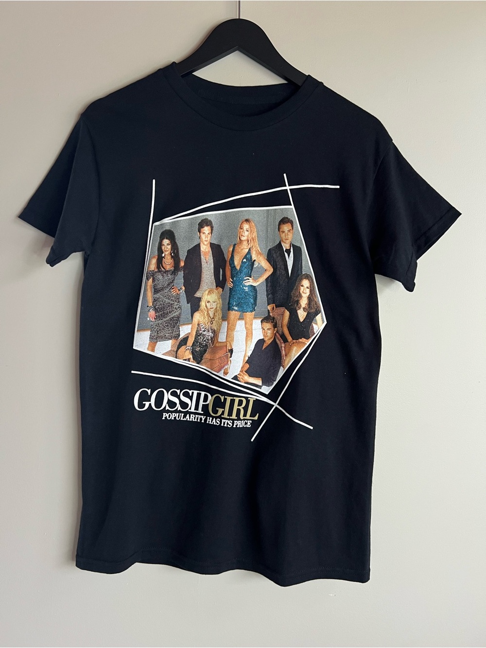 Gossip Girl Graphic Tee Size Small Y2K 2000s TV Show Blair Serena T-Shirt NWOT